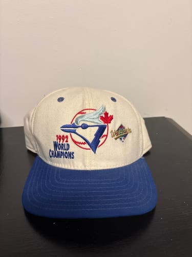 White Adult Blue Jays Unisex Medium/Large New Era Hat (Used)
