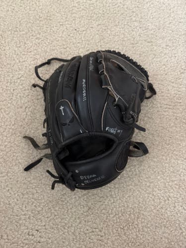 Shadowballglove Pitcher's Baseball Glove 12" (Used) still needs braking in
