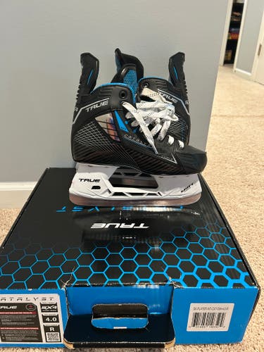 True Catalyst 5x4 Hockey Skates Regular Width Size 4 (Used)