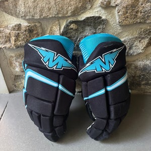 Mission Axiom Gloves 12" (Used)