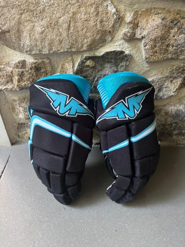 Mission Axiom Gloves 12" (Used)