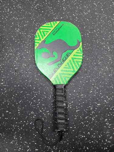 Used KANGA Pickleball Racquet Green 11849-S000040192