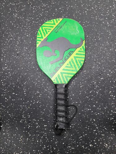 Used KANGA Pickleball Racquet Green 11849-S000040191