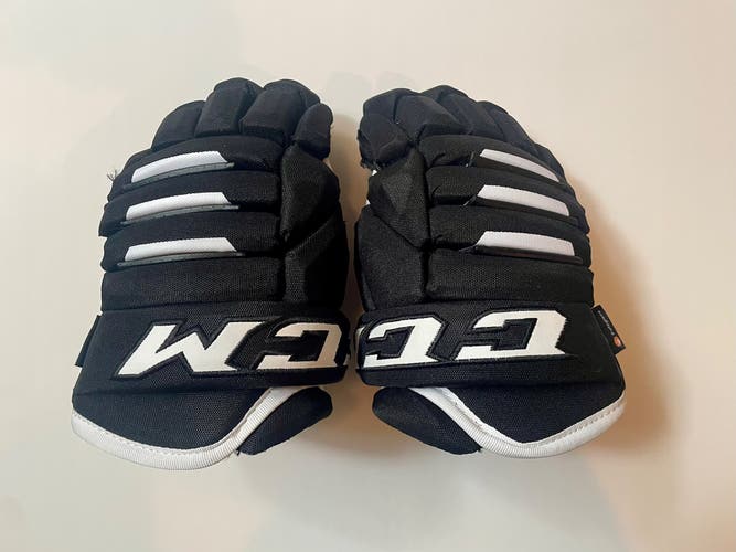 CCM Tacks 4 Roll Pro Gloves 11" (New)