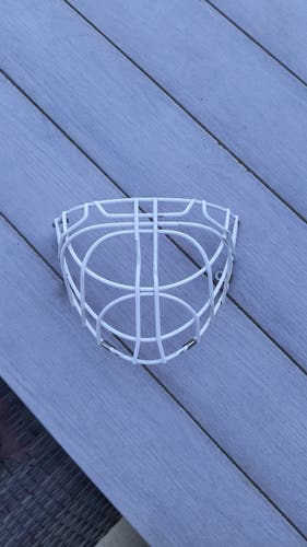 Senior Goalie Mask (Used)