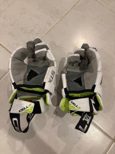 STX Cell vi Lacrosse Gloves (Used)
