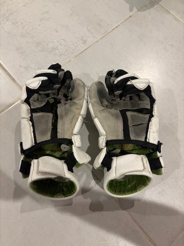 Maverik M5 Lacrosse Gloves (Used)