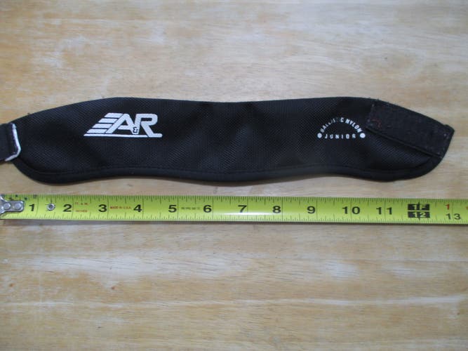 Junior (Used) A&R Hockey Neck Guard