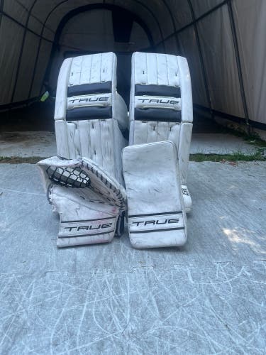 34" True Catalyst 7x-L87 Regular Goalie Full Set (Used)
