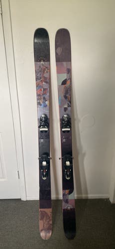 Men's 2022 Armada ARV 96 176 cm All Mountain Skis With Bindings Max Din 12 (Used)