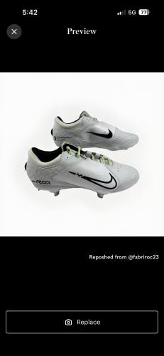 White Women's Size M 7.5 (W 8.5) Nike Hyperdiamond 4 Elite Metal (New)