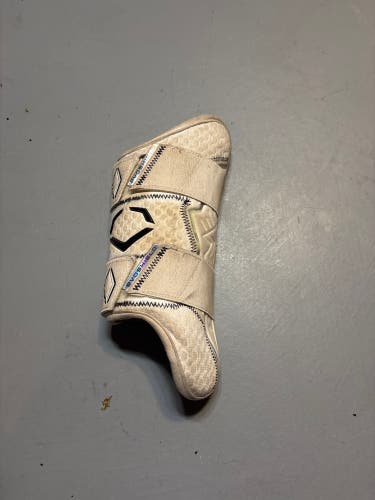White Senior EvoShield Leg guard Shin Guards (Used)