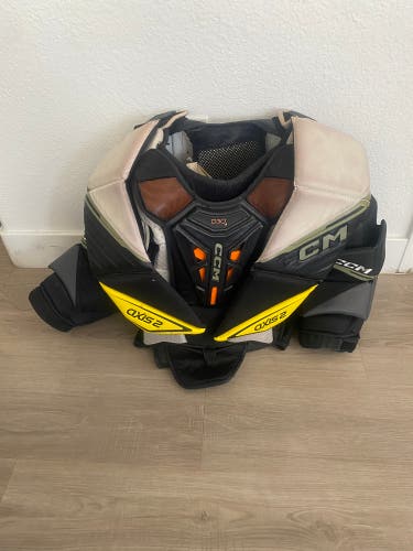 XL 2022 CCM Axis 2 Goalie Chest Protector (Used)
