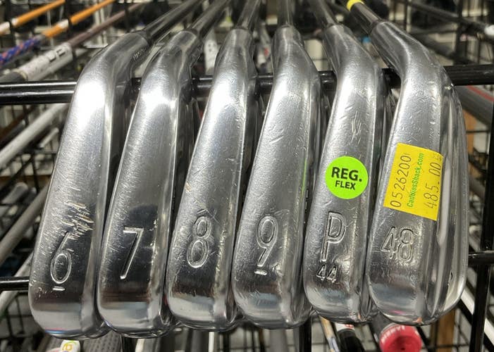 Titleist T100s 6-P+G Irons Set FUJIKURA VISTA PRO 50-R Regular Flex MRH USED
