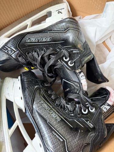 Black Bauer Supreme M50 Pro Hockey Skates Extra Wide Width Size 3 (Used)