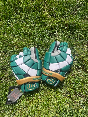Warrior Nemesis q5 Lacrosse Goalie Gloves (Used)