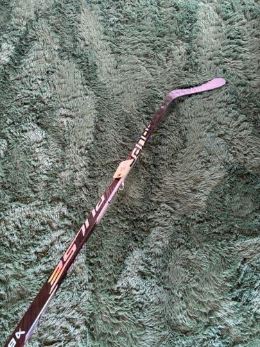 NEW REPLICA Junior Bauer Pulse Hockey Stick RH P92 50 Flex | 57.75" (See Description)