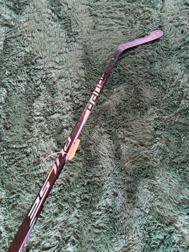 NEW REPLICA Junior Bauer Pulse Hockey Stick RH P92 50 Flex | 57.75" (See Description)