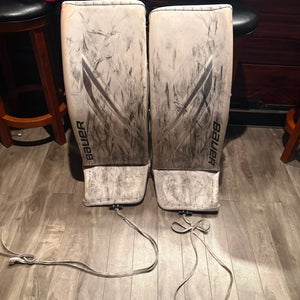 33" 2023 Bauer Hyperlite 2 Regular Goalie Full Set (Used)