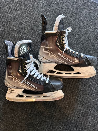 Pro Stock Bauer Vapor Hyperlite Used Hockey Skates- Size 8