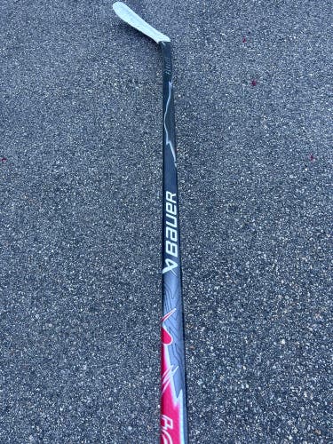 Senior Bauer Vapor Flylite Left Hand Hockey Stick P28 77 Flex (Used)