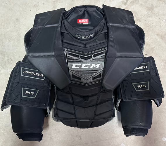 Small CCM Premier R1.9 LE Goalie Chest Protector (Used)