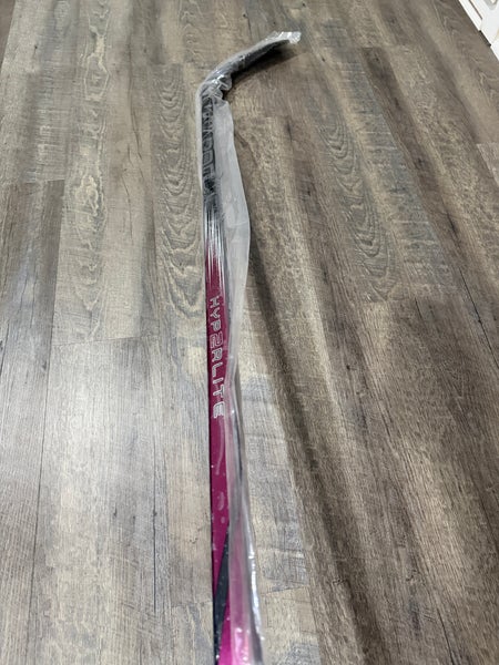 Senior Bauer Vapor Hyperlite 2 Left Hand Hockey Stick Mid Pattern 87 Flex Pro Stock (New)