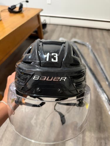 Small Bauer Re-Akt 150 Helmet Pro Stock (Used)
