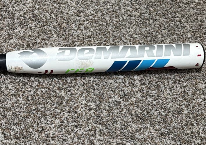 2016 DeMarini CF8 Composite Bat (-11) 21 oz 32" (Used)