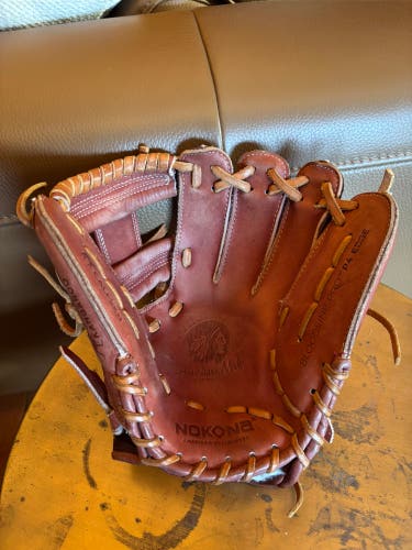 2025 Nokona Bloodline RH Infield Baseball Glove 11.25" (Used)