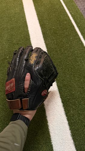 Rawlings Renegade RH Softball Glove 14" (Used)