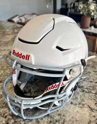 Youth Large Riddell SpeedFlex Helmet (Used)