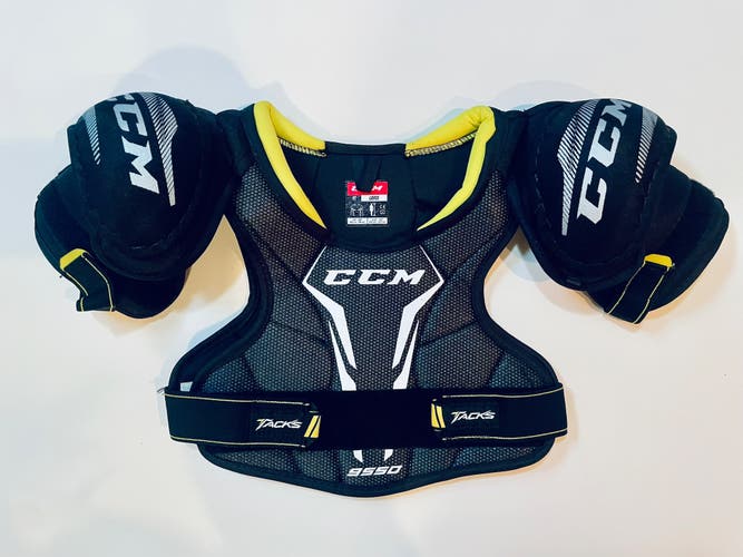 Large Youth CCM Tacks 9550 Shoulder Pads (Used)