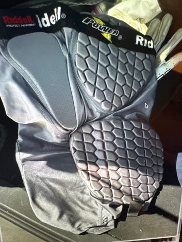 Medium Adult Riddell Power (Used)