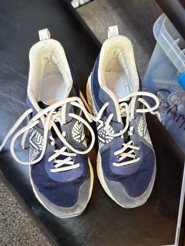Blue Men's Size M 10.0 (W 11.0) New Balance Turf Cleats (Used)