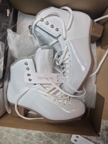 Jackson Ultima Figure Skates R Adult 6.5 (New)