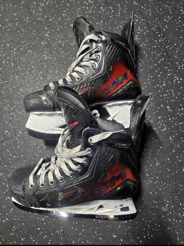 CCM JetSpeed FT8 Pro Ice Hockey Skates