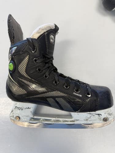 Used Reebok 12K Intermediate Hockey Skate Intermediate 3.5 11860-S000309569