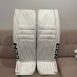 35" 2025 CCM Extreme Flex 7 Pro Goalie Leg Pads Pro Stock (Used)