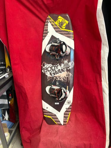 Wakeboard: Body Glove Signature Board wakeboard. 140cm, binding Sz: M/L