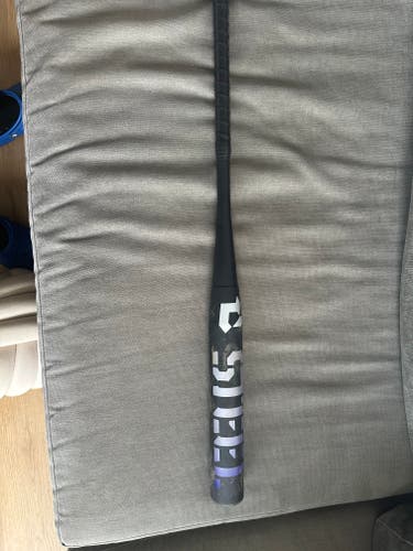 2025 DeMarini Bat (-7) 27 oz 34" (Used)