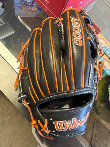 Wilson A2000 RH Infield Baseball Glove 11.5" (New)