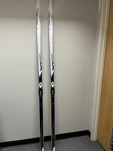 Used Fischer XC RIDGE CROWN Mens XC Ski/Binding White/Black/Royal 210 cm 11855-S000204225