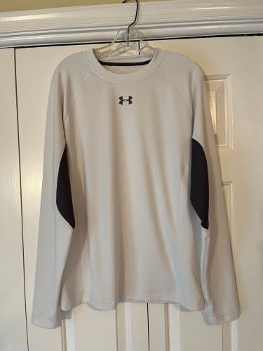 Men's XL Under Armour long sleeve tee shirt