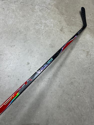 87 Flex P92 Senior Bauer Flylite Left Hand Hockey Stick Pro Stock (Used)