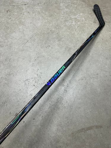 65 Flex P92 Senior Bauer Flylite Left Hand Hockey Stick Pro Stock (Used)