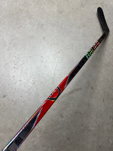 87 Flex P28M Senior Bauer Proto2 Left Hand Hockey Stick Pro Stock (Used)