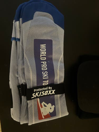 (NEW) Ski Soxx World Pro Ski Tour Edition