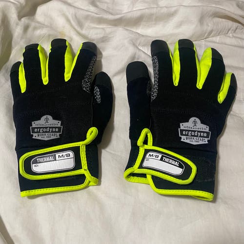 PROFLEX BY ERGODYNE Cold Storage Gloves: M ( 8 ), -20°F Min Temp, Silicone, Hook-and-Loop Cuff, 1 PR