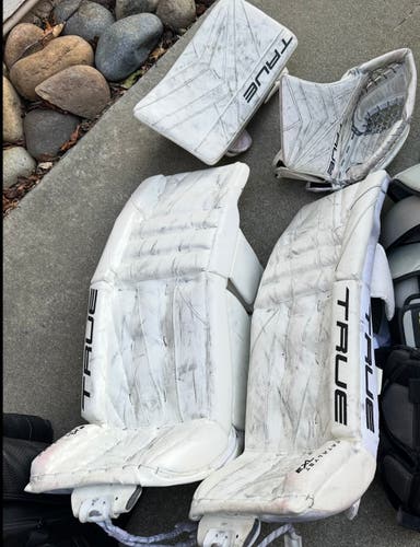 29" True 7X3 Regular Goalie Full Set (Used)